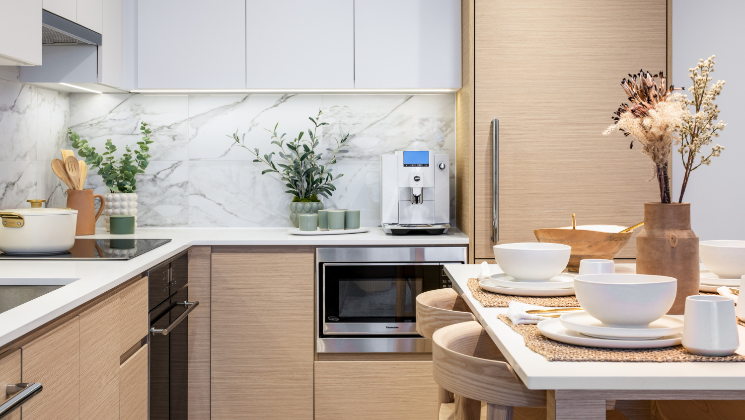 Studio to 3-bedroom lock-offs in Surrey City Centre